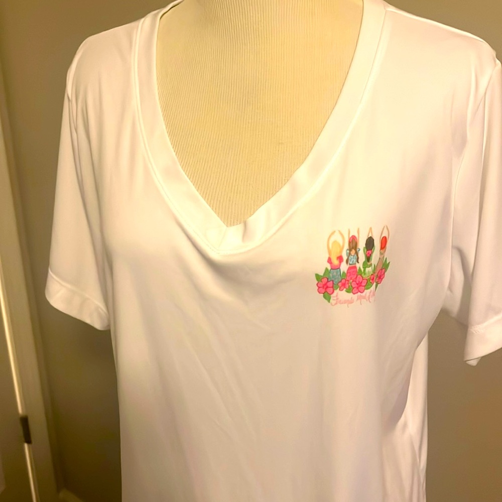 Dry fit XL Lilly Pulitzer inspired Ohio tee